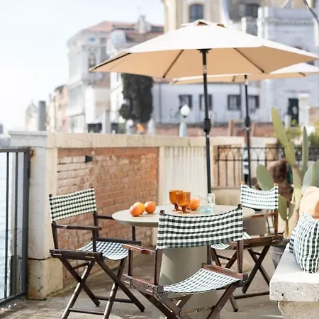 Terrazza Momon شقة