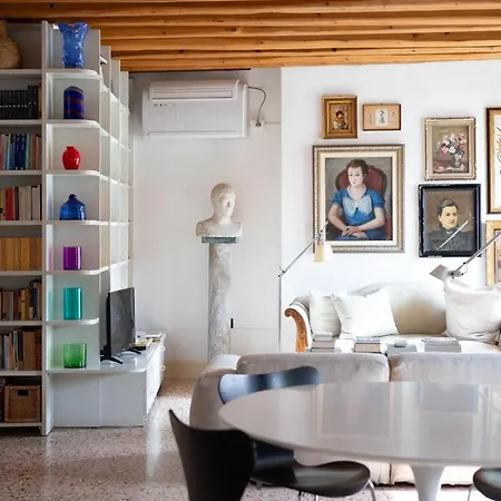 Terrazza Momon Apartment Venice